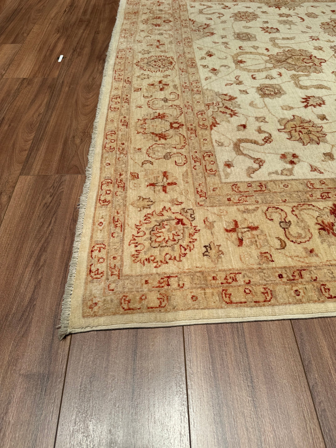 Uşak Original Hand Woven Beige Vegetable Dyed Wool Carpet 198x280 5.54 Square Meters - 7x10 ft