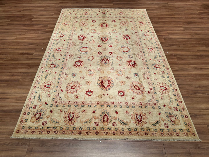 Uşak Orjinal El Dokuması Bej Kök Boya Yün Halı 199x304 6.05 Metrekare - 7x10 ft