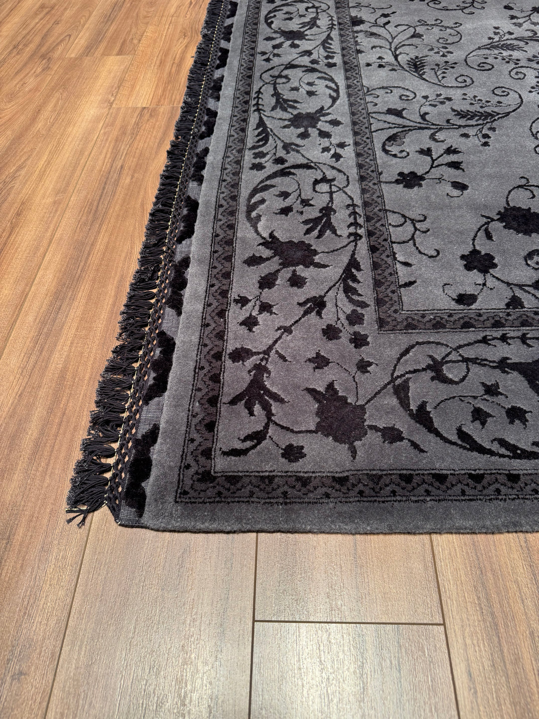 Privat Original Hand Woven Black Wool Silk Carpet 214x305 6.53 Square Meters - 7x10 ft