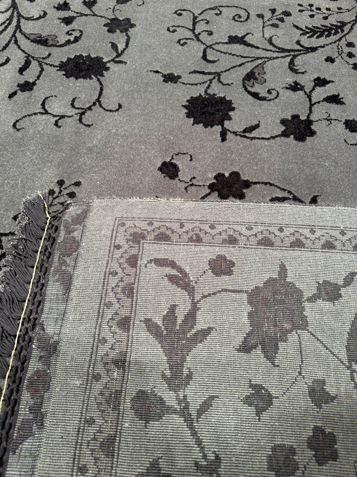 Privat Original Hand Woven Black Wool Silk Carpet 214x305 6.53 Square Meters - 7x10 ft