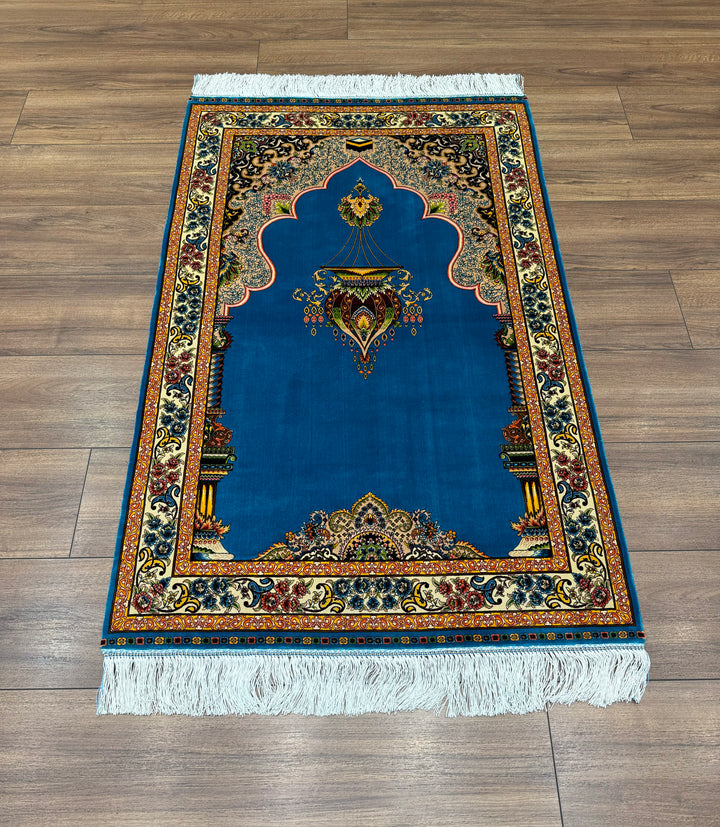 Iranian Blue Prayer Rug 0.80x125 1 Square Meter - 2x4 ft