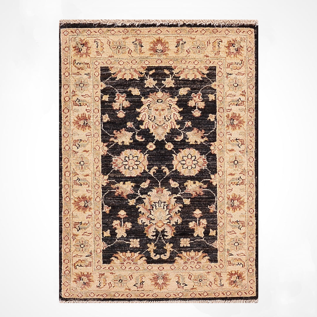 Uşak Orijinal El Dokuması Siyah Kök Boya Yün Halı 0.59x0.91 0.54 Metrekare - 2x3 ft