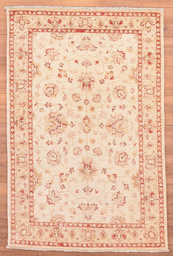 Uşak Original Hand Woven Beige Red Vegetable Dyed Wool Carpet 103x157 1.62 Square Meters - 3x5 ft