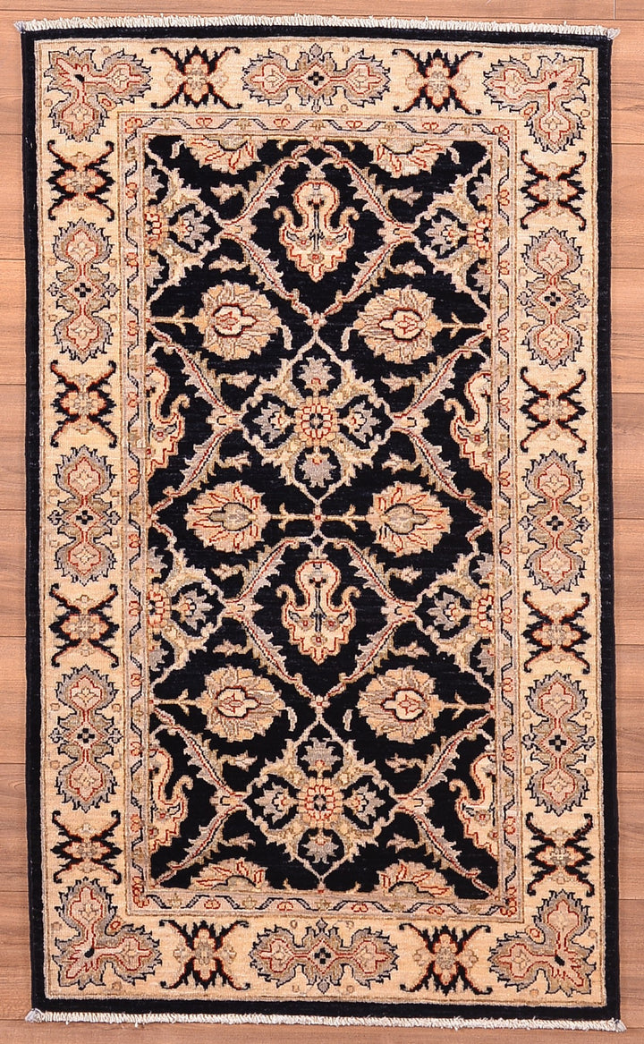 Uşak Original Hand Woven Beige Black Vegetable Dyed Wool Carpet 0.90x151 1.36 Square Meters - 3x5 ft