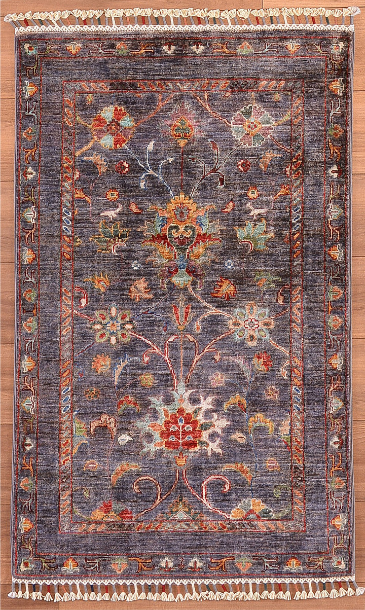 سجادة صوفية أصلية منسوجة يدويًا من Sultani Floral بلون أنثراسايت مصبوغة بالجذور، مقاس 0.82 × 129، 1.06 متر مربع - 3 × 4 قدم 