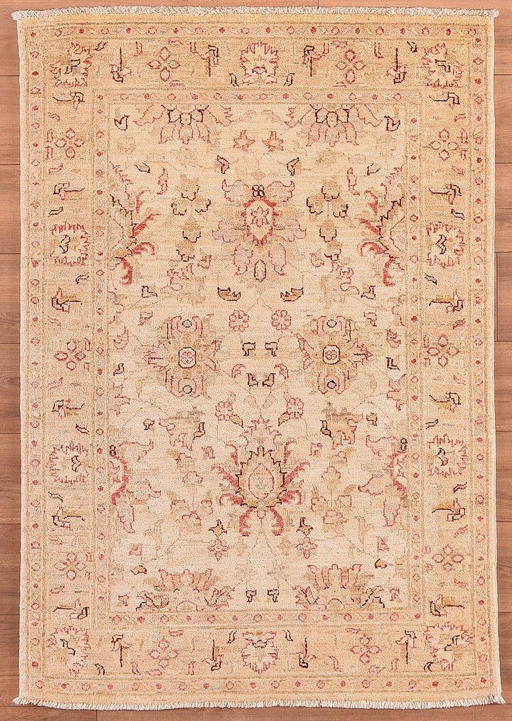 Uşak Original Hand Woven Cream Vegetable Dyed Wool Carpet 102x148 1.51 Square Meters - 3x5 ft