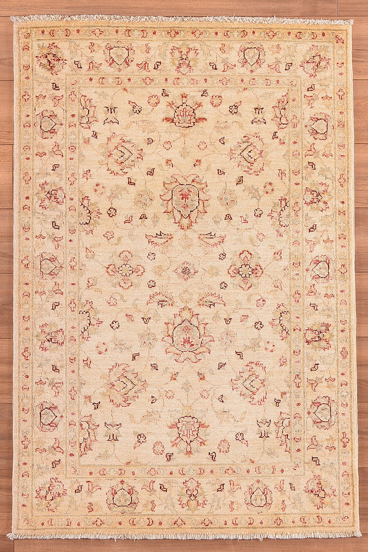 Uşak Original Hand Woven Cream Vegetable Dyed Wool Carpet 102x153 1.56 Square Meters - 3x5 ft