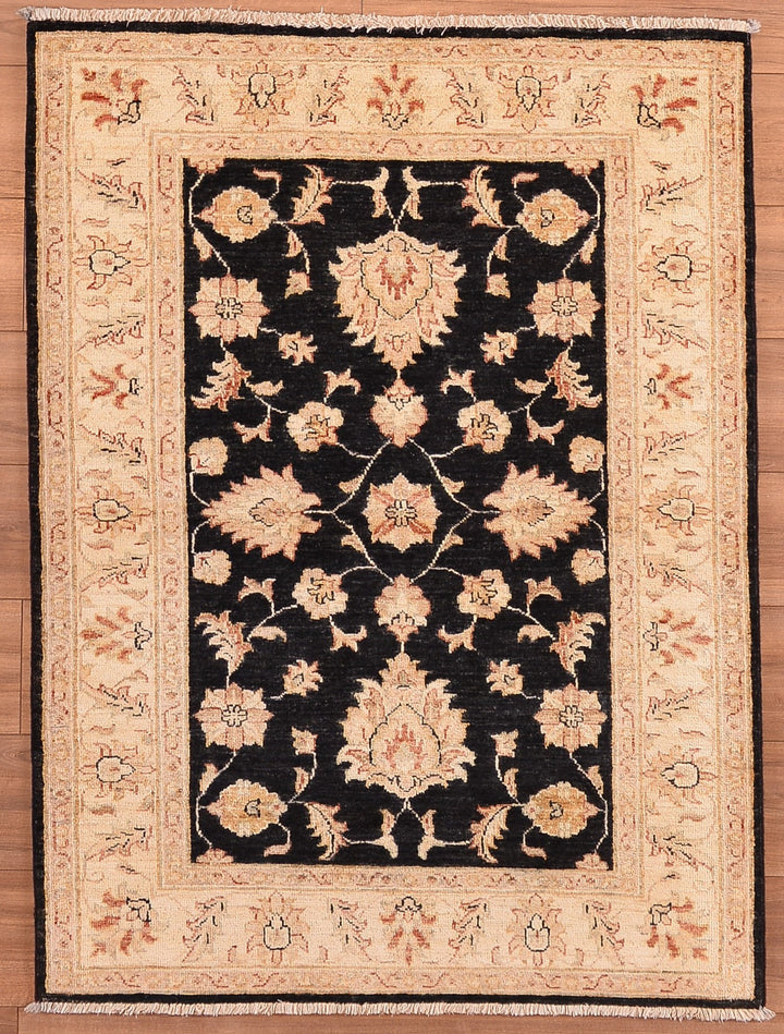 Uşak Original Hand Woven Cream Black Vegetable Dyed Wool Carpet 105x140 1.47 Square Meters - 3x5 ft