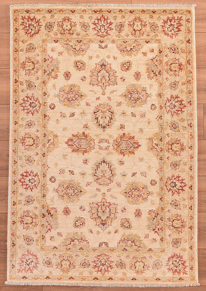 Uşak Original Hand Woven Cream Vegetable Dyed Wool Carpet 101x148 1.49 Square Meters - 3x5 ft