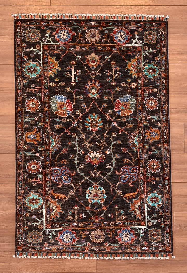 Sultani Çiçekli Orjinal El Dokuması Siyah Kök Boya Yün Halı 101x152 1.54 Metrekare - 3x5 ft