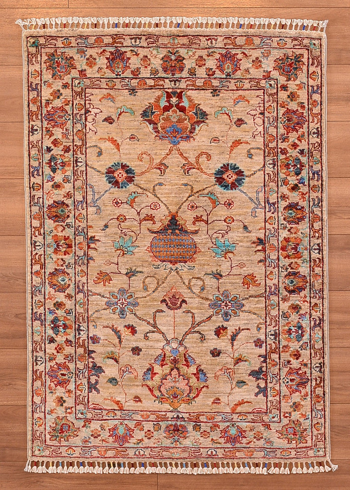 Sultani Çiçekli Orjinal El Dokuması Bej Kök Boya Yün Halı 101x147 1.48 Metrekare - 3x4 ft