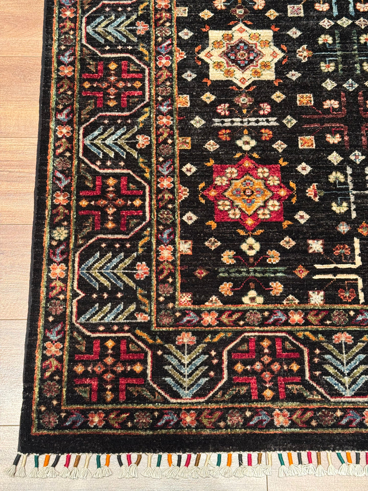 Veziri Bilcik Orijinal El Dokuması Siyah Kök Boya Yün Halı 175x249 4.36 Metrekare - 6x8 ft