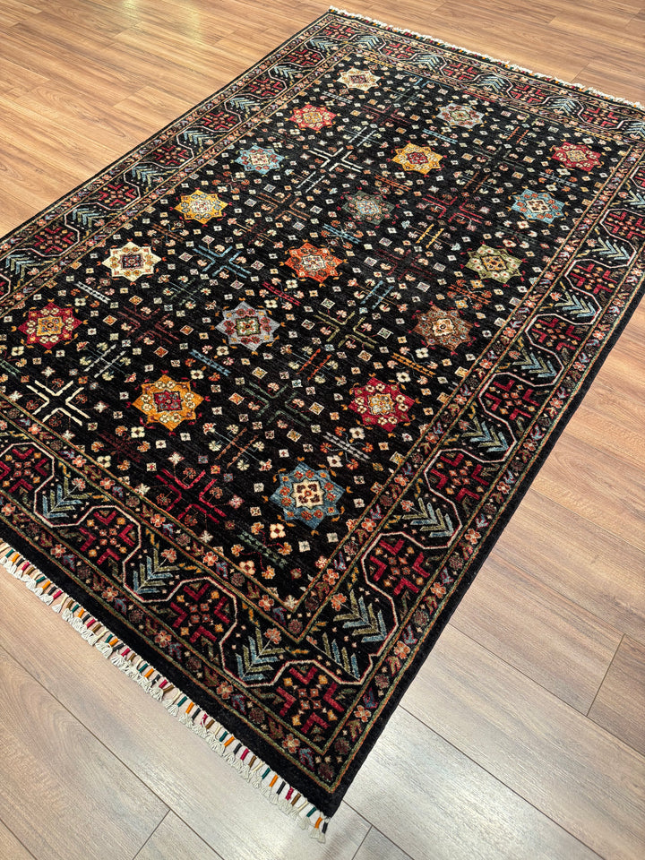 Veziri Bilcik Orijinal El Dokuması Siyah Kök Boya Yün Halı 175x249 4.36 Metrekare - 6x8 ft