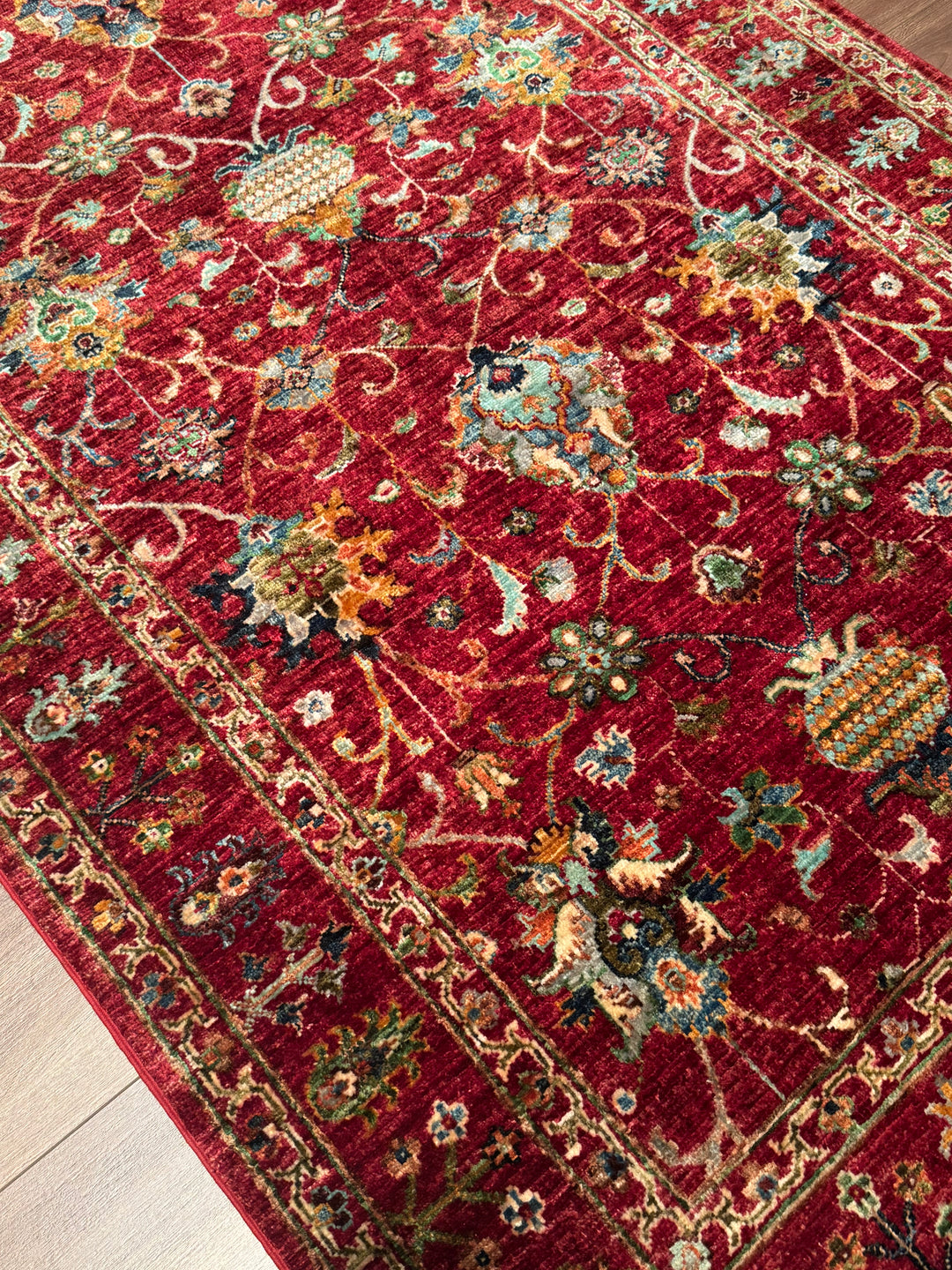 Sultani Binbirgece Orijinal El Dokuması Kırmızı Kök Boya Yün Halı 125x193 2.41 Metrekare - 4x6 ft