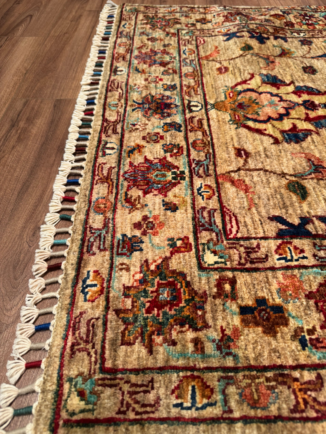 Sultani Floral Original Hand-Woven Beige Vegetable Dyed Wool Carpet 103x162 1.67 Square Meters - 3x5 ft