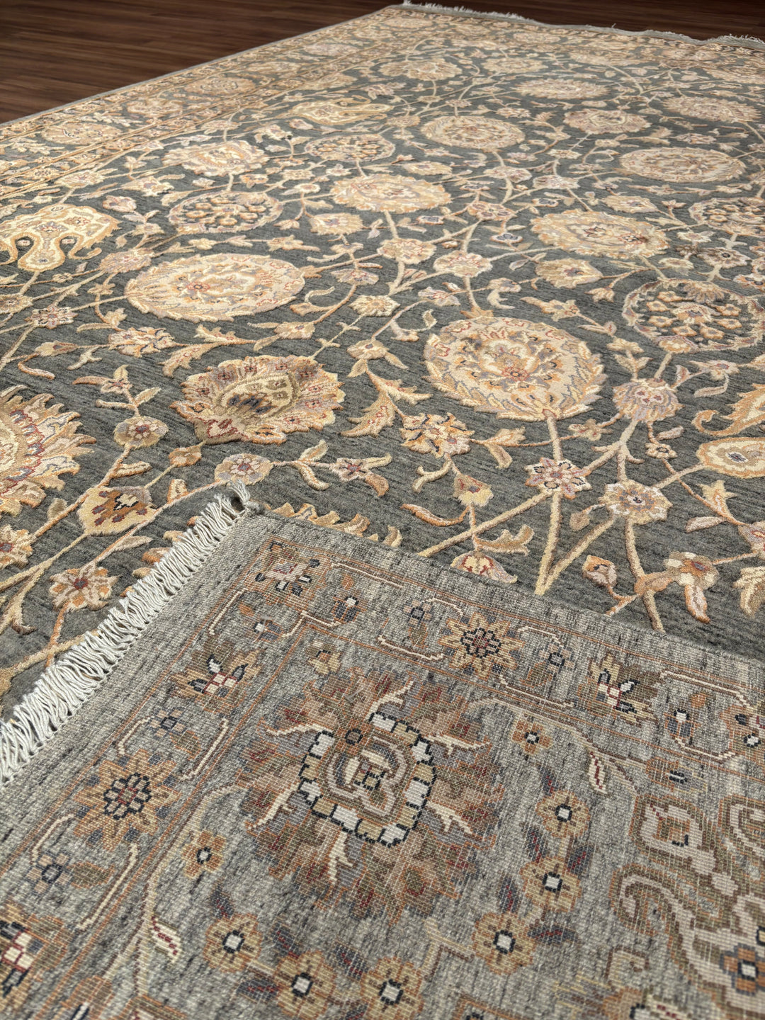 Indian Servant Original Handwoven Grey Beige Wool Bamboo Rug 196x301 cm (5.90 square meters) - 7x10 ft