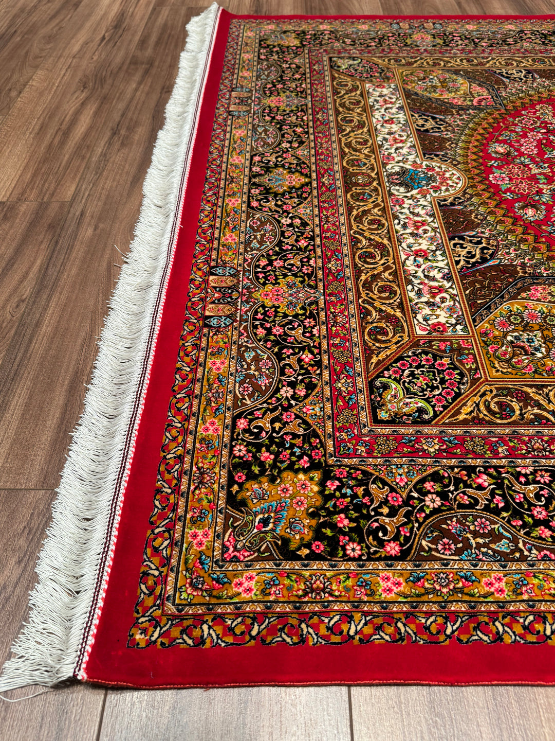 Iranian Medallion Red Modal Silk Rug 150x225 cm (3.38 square meters) - 5x7 ft