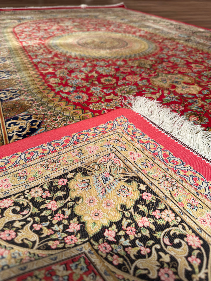 Iranian Medallion Red Modal Silk Rug 150x225 cm (3.38 square meters) - 5x7 ft