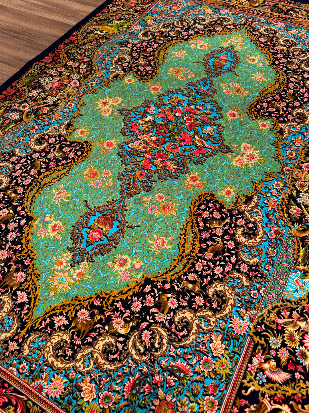 Iranian Classic Patterned Multi-Color Modal Silk Rug 150x225 cm (3.38 square meters - 5x7 ft)