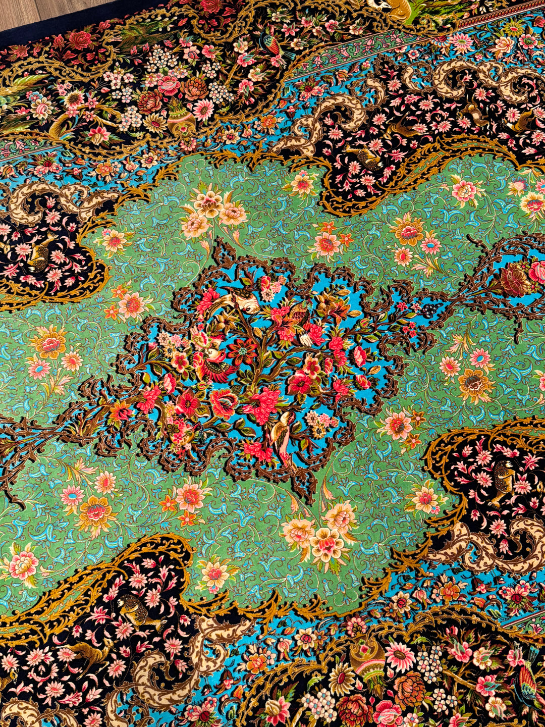 Iranian Classic Patterned Multi-Color Modal Silk Rug 150x225 cm (3.38 square meters - 5x7 ft)