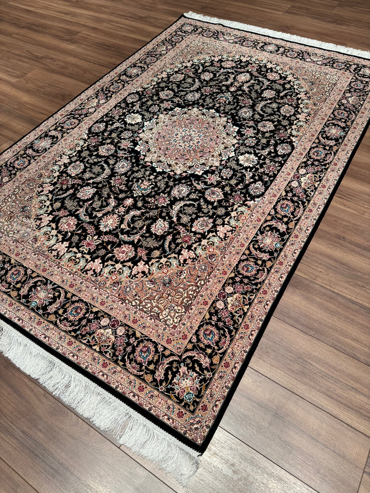 Iranian Patterned Pink Modal Silk Rug 150x225 cm (3.38 square meters) - 5x7 ft