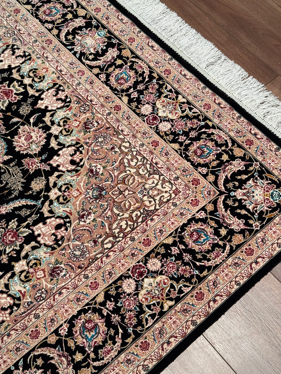 Iranian Patterned Pink Modal Silk Rug 150x225 cm (3.38 square meters) - 5x7 ft