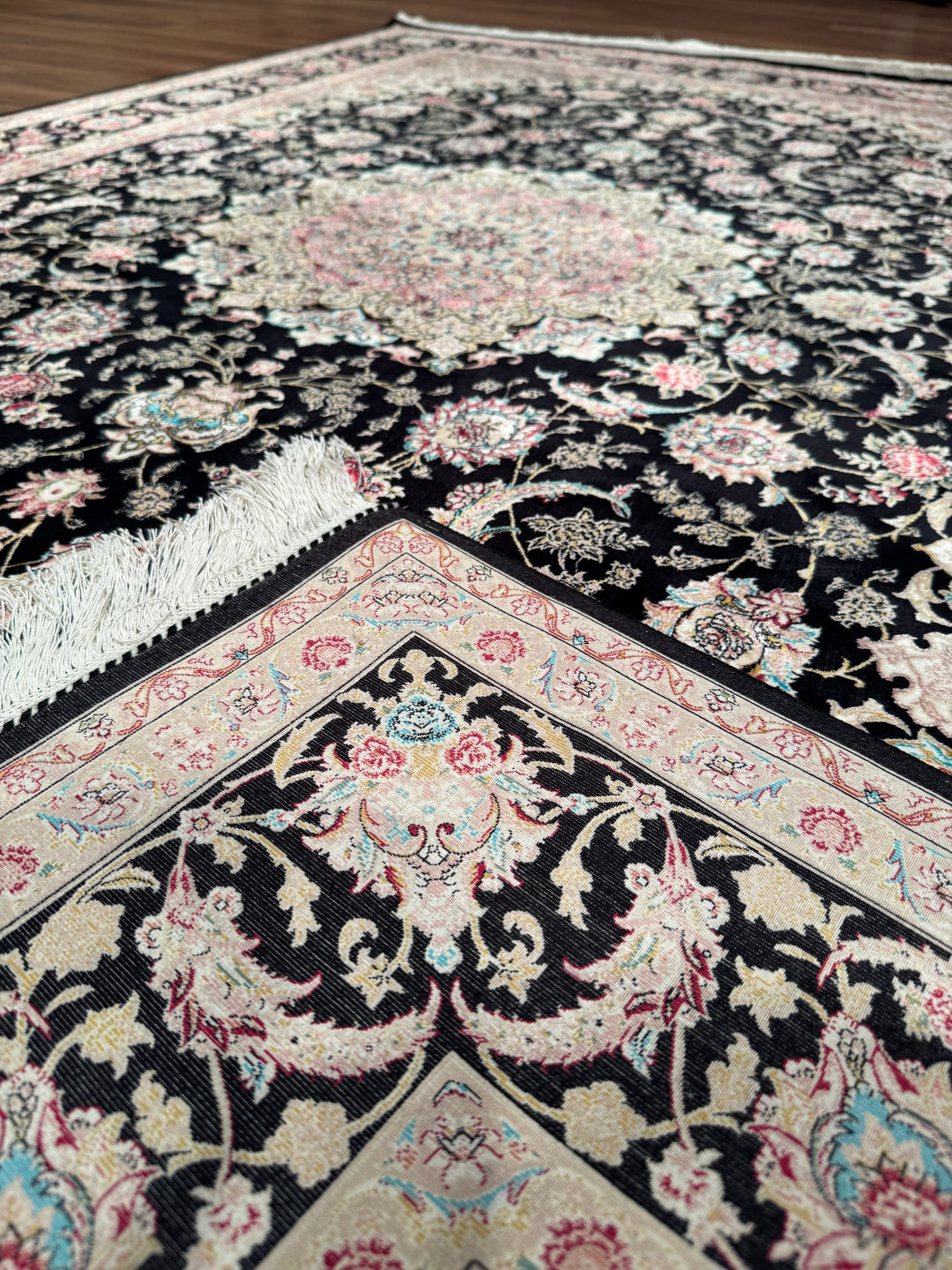 Iranian Patterned Pink Modal Silk Rug 150x225 cm (3.38 square meters) - 5x7 ft