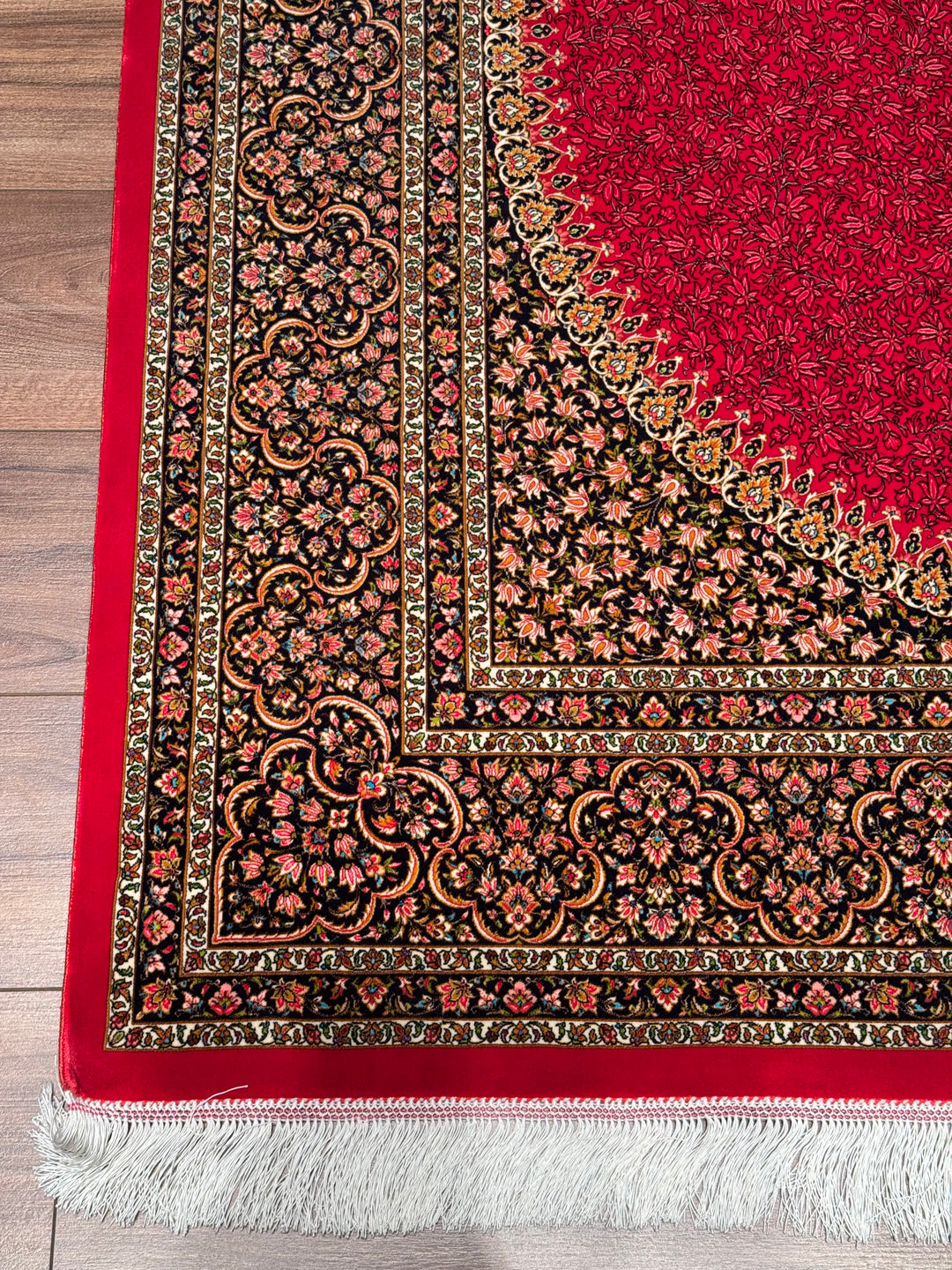 Iranian Medallion Red Modal Silk Rug 150x225 cm (3.38 square meters) - 5x7 ft