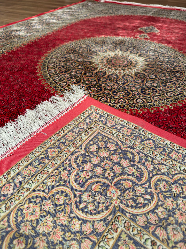 Iranian Medallion Red Modal Silk Rug 150x225 cm (3.38 square meters) - 5x7 ft