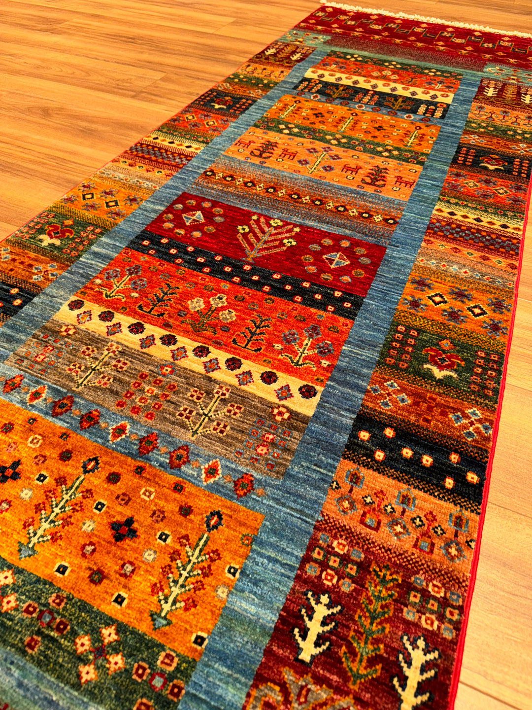 Khorjin Gabbe Desenli Orijinal El Dokuması Yolluk Multi Kök Boya Yün Halı 0.83x252 2.09 Metrekare - 3x8 ft