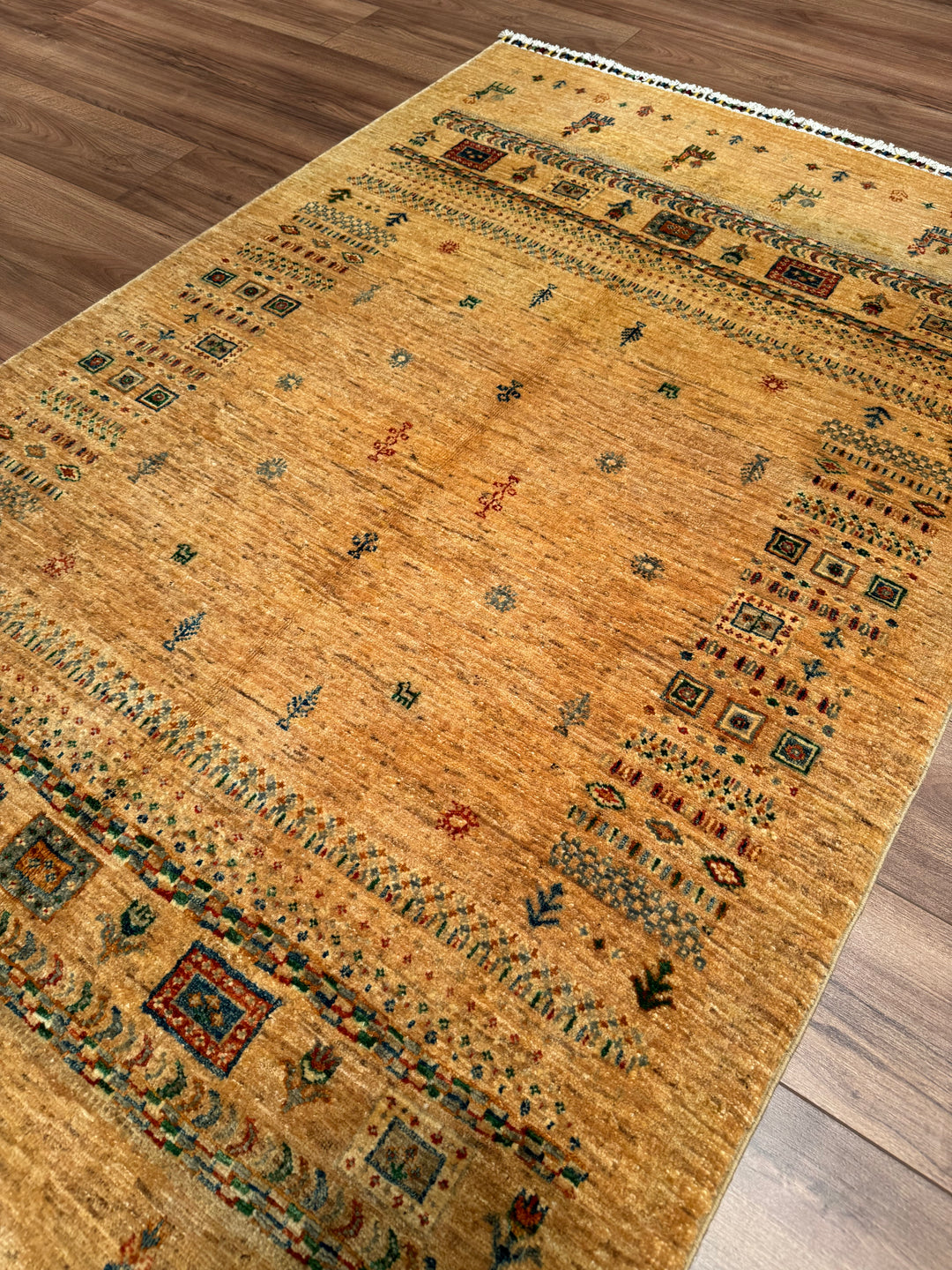 Khorjin Hayat Ağacı Orijinal El Dokuması Bej Kök Boya Yün Halı 117x187 2.19 Metrekare - 4x6 ft