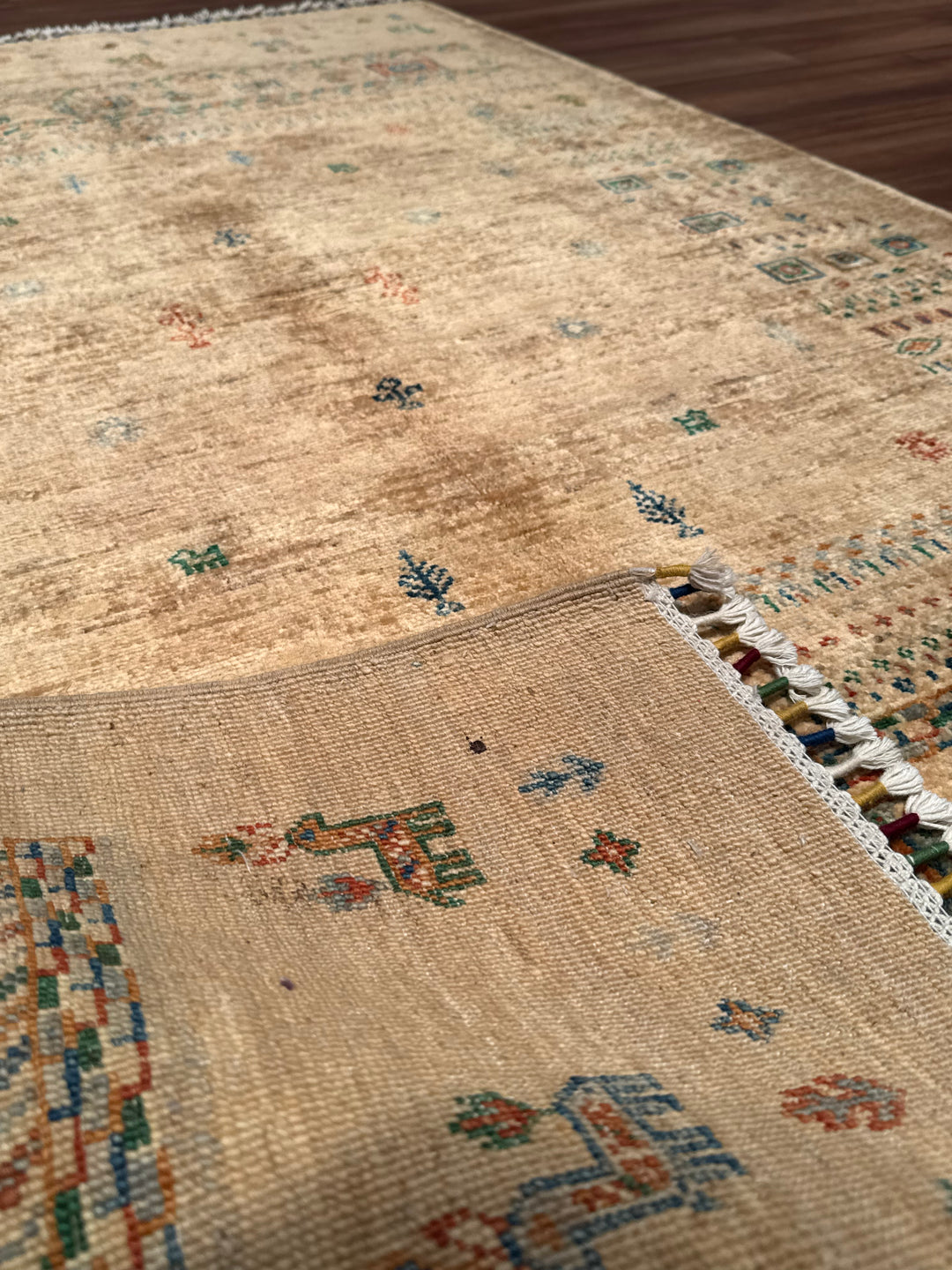 Khorjin Hayat Ağacı Orijinal El Dokuması Bej Kök Boya Yün Halı 117x187 2.19 Metrekare - 4x6 ft