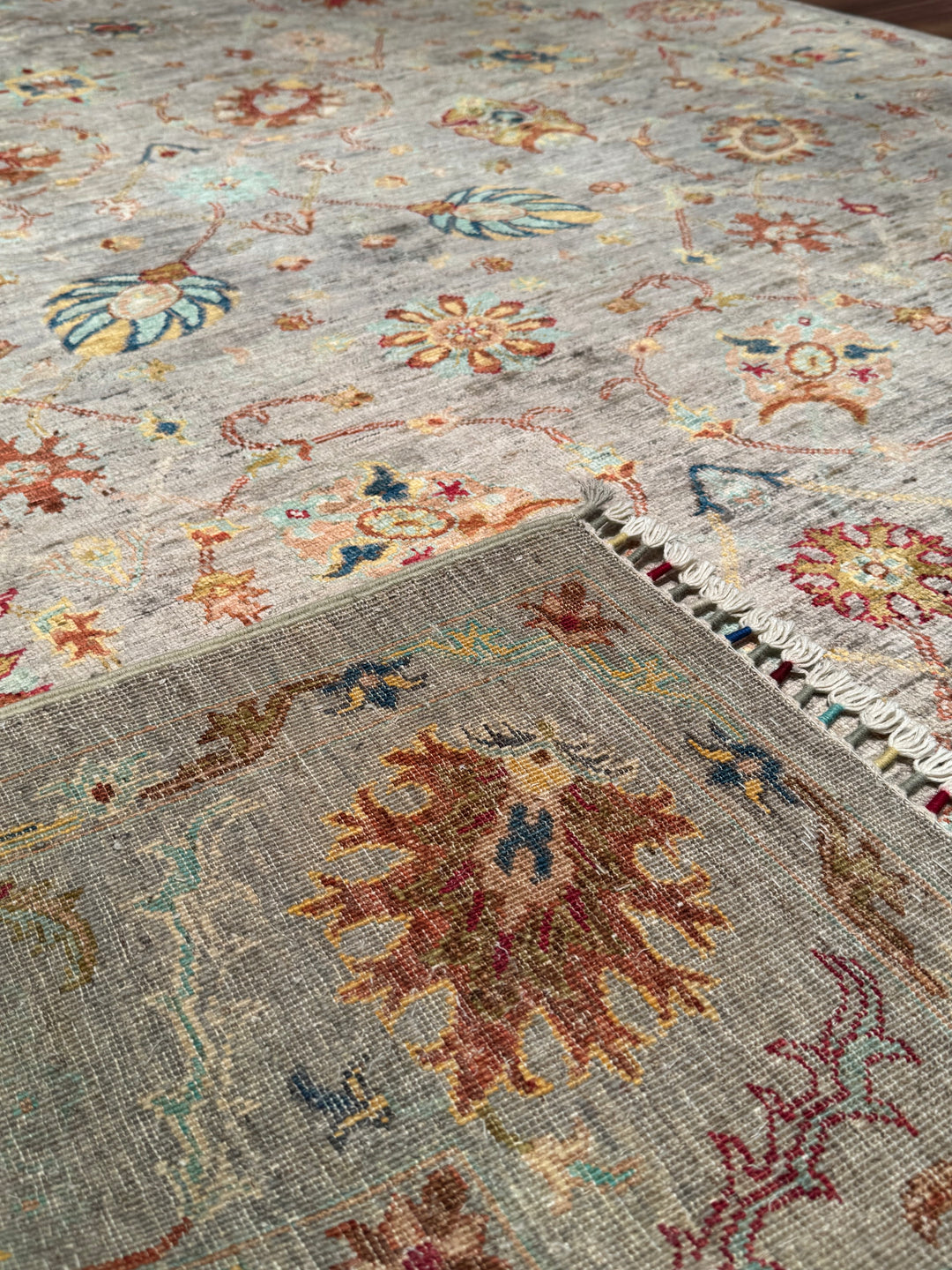 Sultani One Thousand and One Nights Original Handwoven Grey Vegetable Dyed Wool Rug 196x290 cm (5.68 square meters) - 7x10 ft