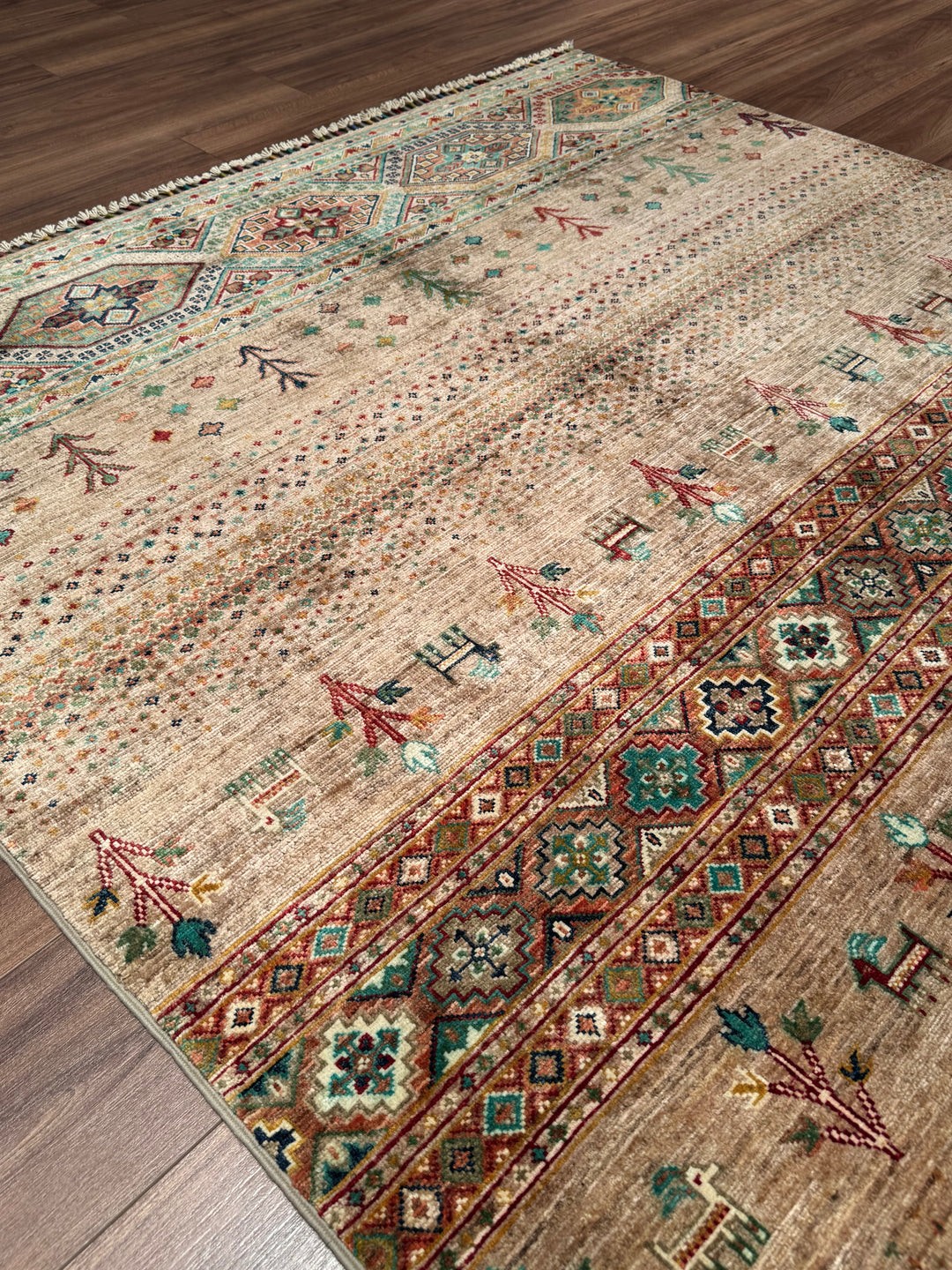 Khorjin Original Handwoven Beige Vegetable Dyed Wool Rug 173x246 cm (4.26 square meters) - 5x7 ft