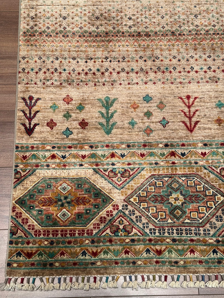 Khorjin Original Handwoven Beige Vegetable Dyed Wool Rug 173x246 cm (4.26 square meters) - 5x7 ft