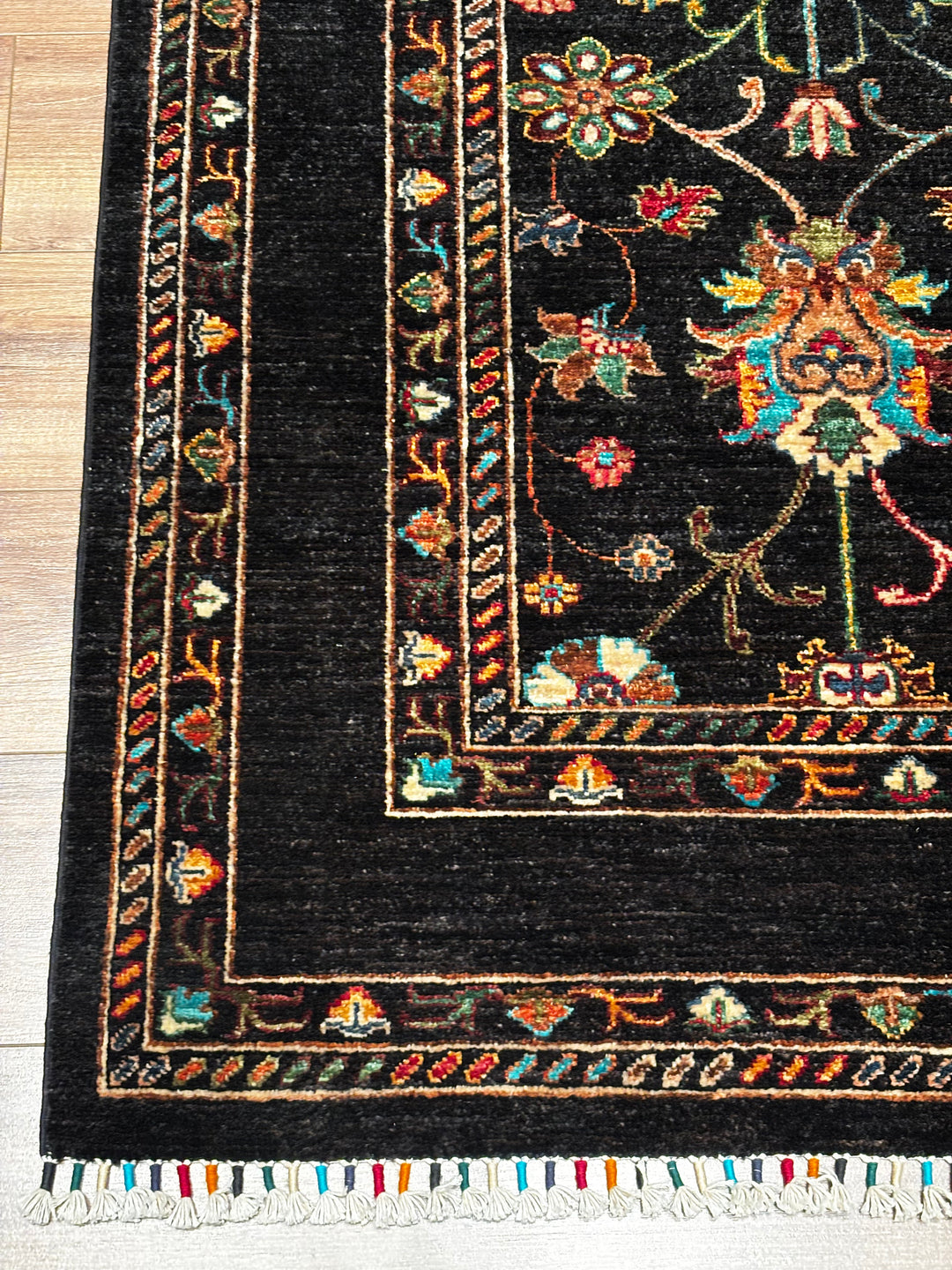 Sultani Binbirgece Orijinal El Dokuması Siyah Kök Boya Yün Halı 172x247 4.25 Metrekare - 6x8 ft