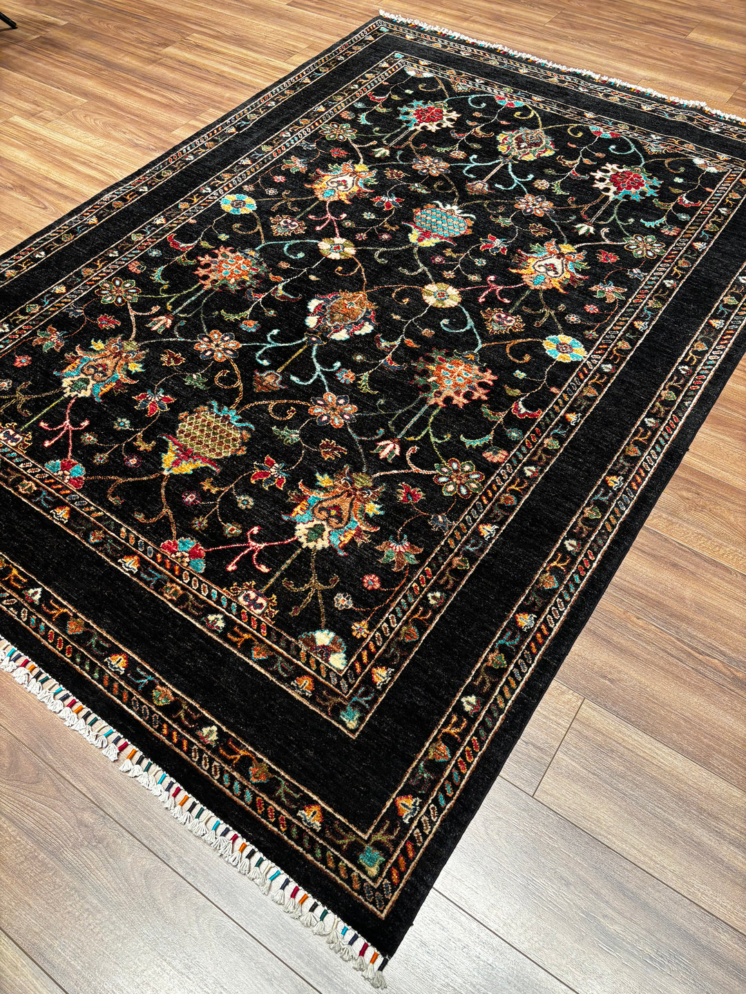Sultani Binbirgece Orijinal El Dokuması Siyah Kök Boya Yün Halı 172x247 4.25 Metrekare - 6x8 ft