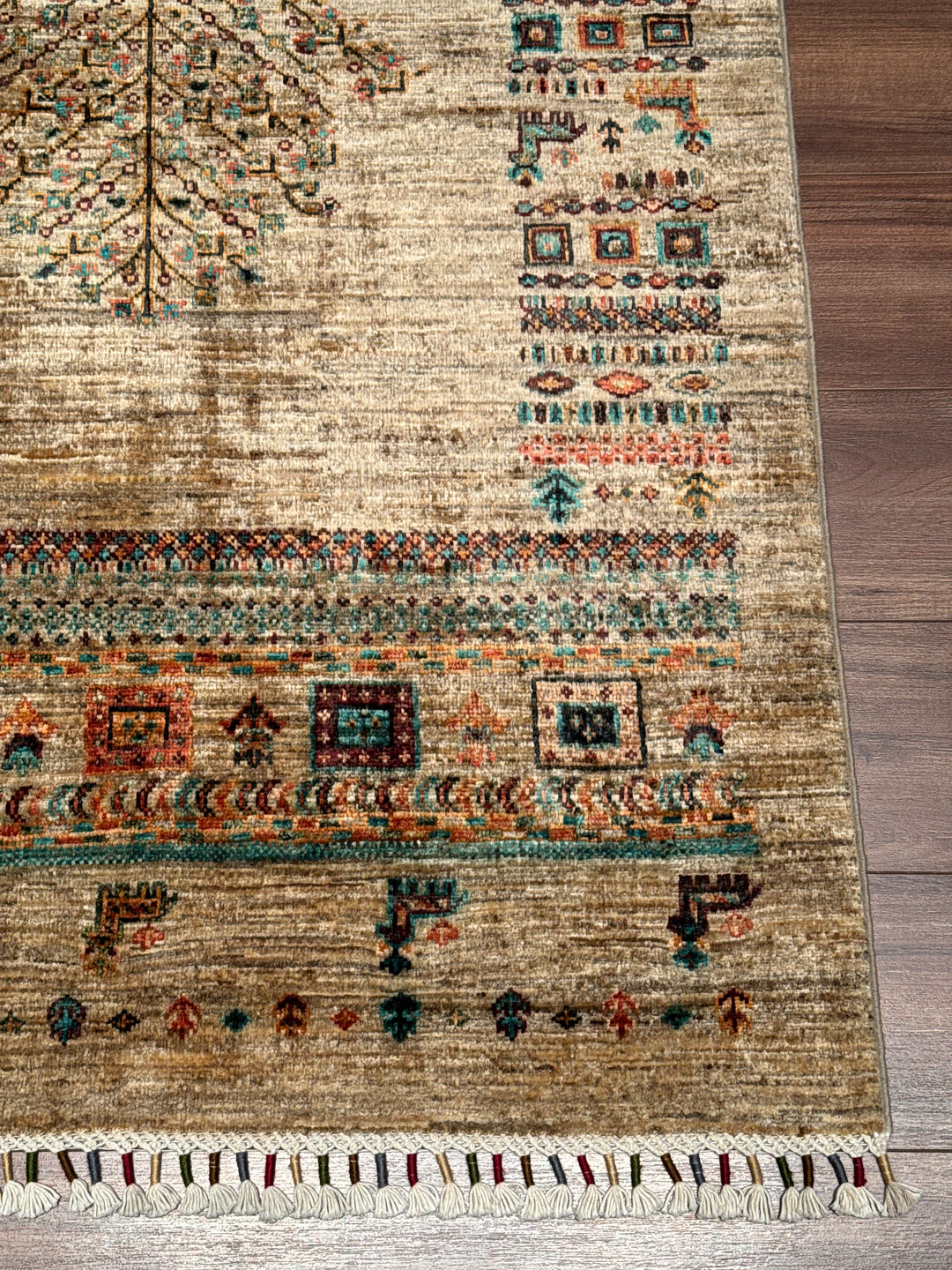 Khorjin Hayat Ağacı Orijinal El Dokuması Bej Kök Boya Yün Halı 105x156 1.64 Metrekare - 3x5 ft