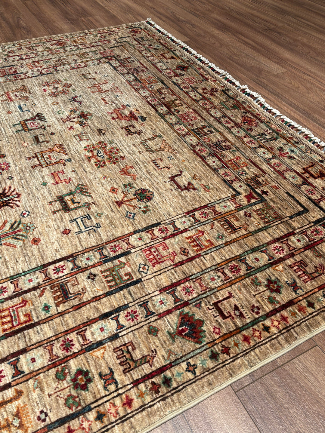 Khorjin Original Handwoven Beige Vegetable Dyed Wool Rug 174x238 cm (4.14 square meters) - 5x7 ft
