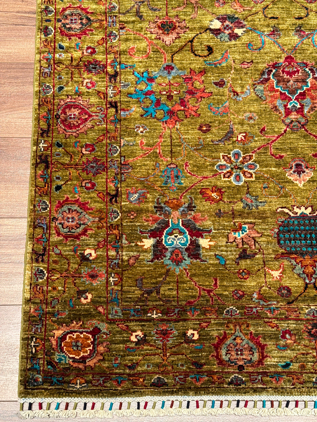 سجادة سلطاني زهرية أصلية منسوجة يدويًا من الصوف الرمادي المصبوغ بصبغة الجذور، 124 × 181، 2.24 متر مربع - 3 × 5 قدم 