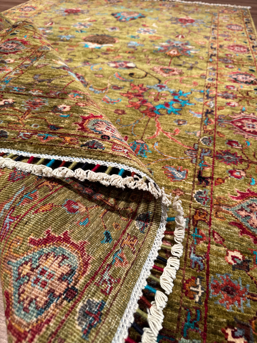 سجادة سلطاني زهرية أصلية منسوجة يدويًا من الصوف الرمادي المصبوغ بصبغة الجذور، 124 × 181، 2.24 متر مربع - 3 × 5 قدم 