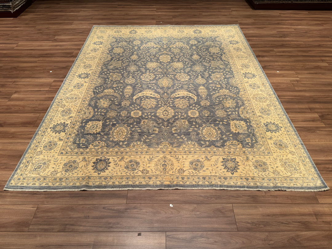 Uşak Original Hand Woven Gray Cream Vegetable Dyed Wool Carpet 237x294 6.97 Square Meters - 8x10 ft