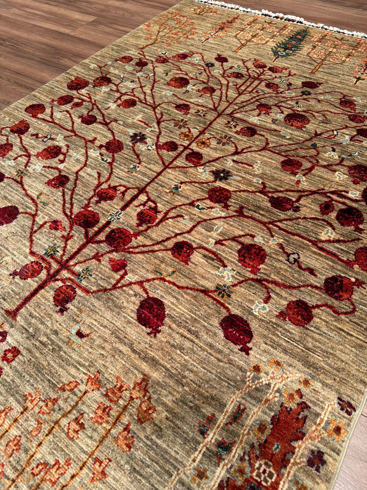 Sultani Nar Ağacı Orijinal El Dokuması Bej Kök Boya Yün Halı 121x188 2.27 Metrekare - 4x6 ft