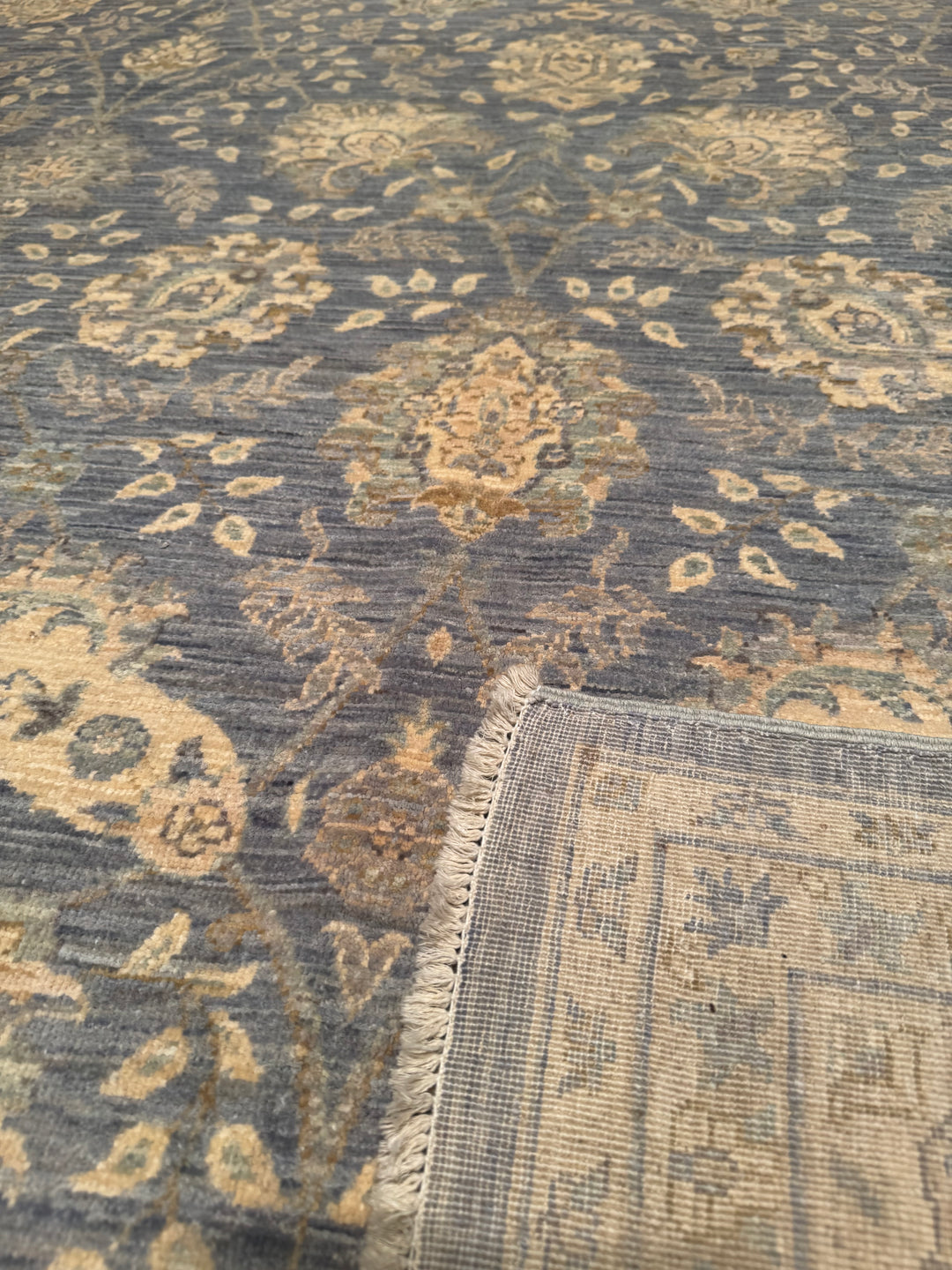 Uşak Original Hand Woven Gray Cream Vegetable Dyed Wool Carpet 237x294 6.97 Square Meters - 8x10 ft