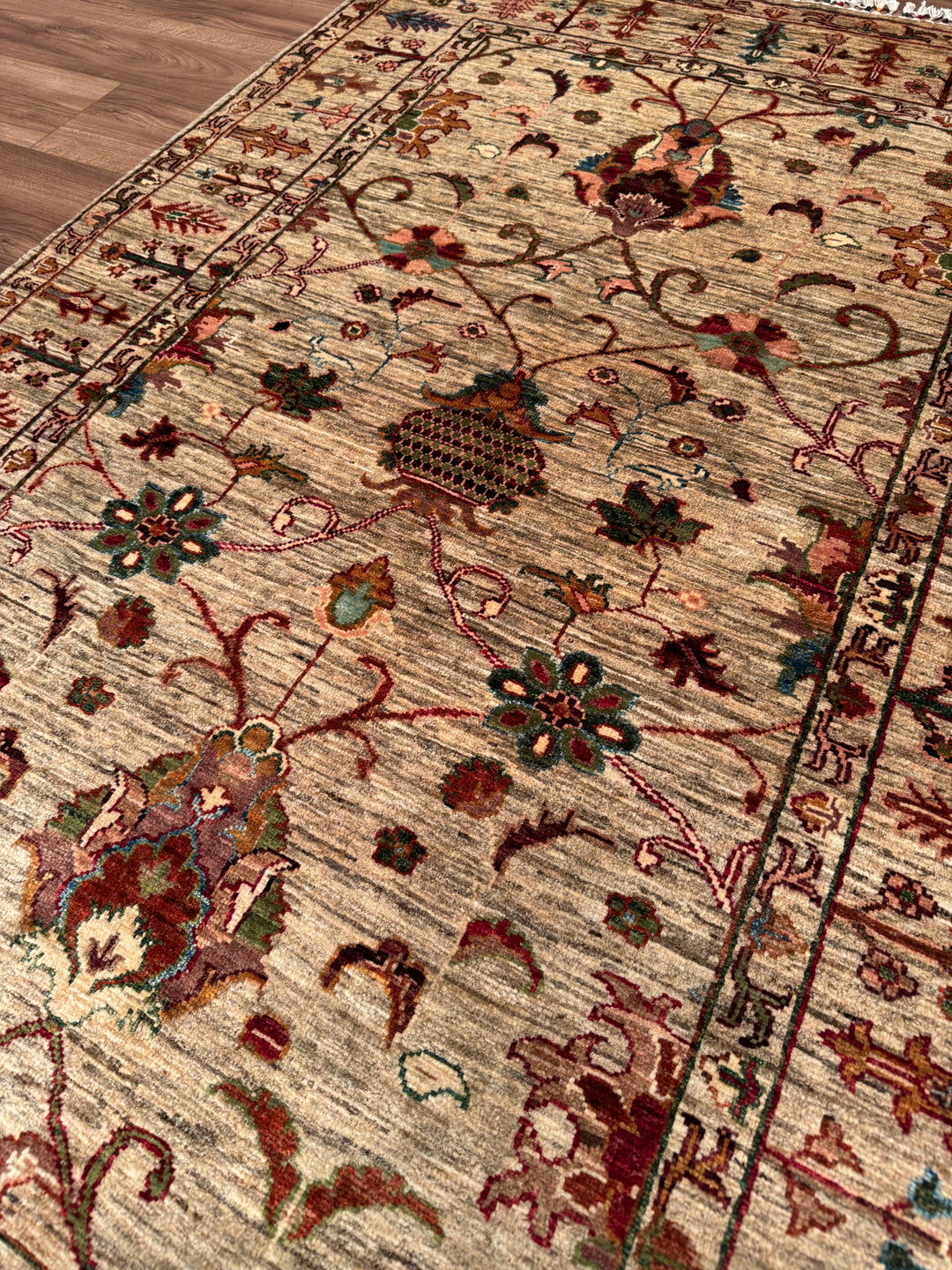 Sultani Binbirgece Orijinal El Dokuması Bej Kök Boya Yün Halı 125x191 2.39 Metrekare - 4x6 ft