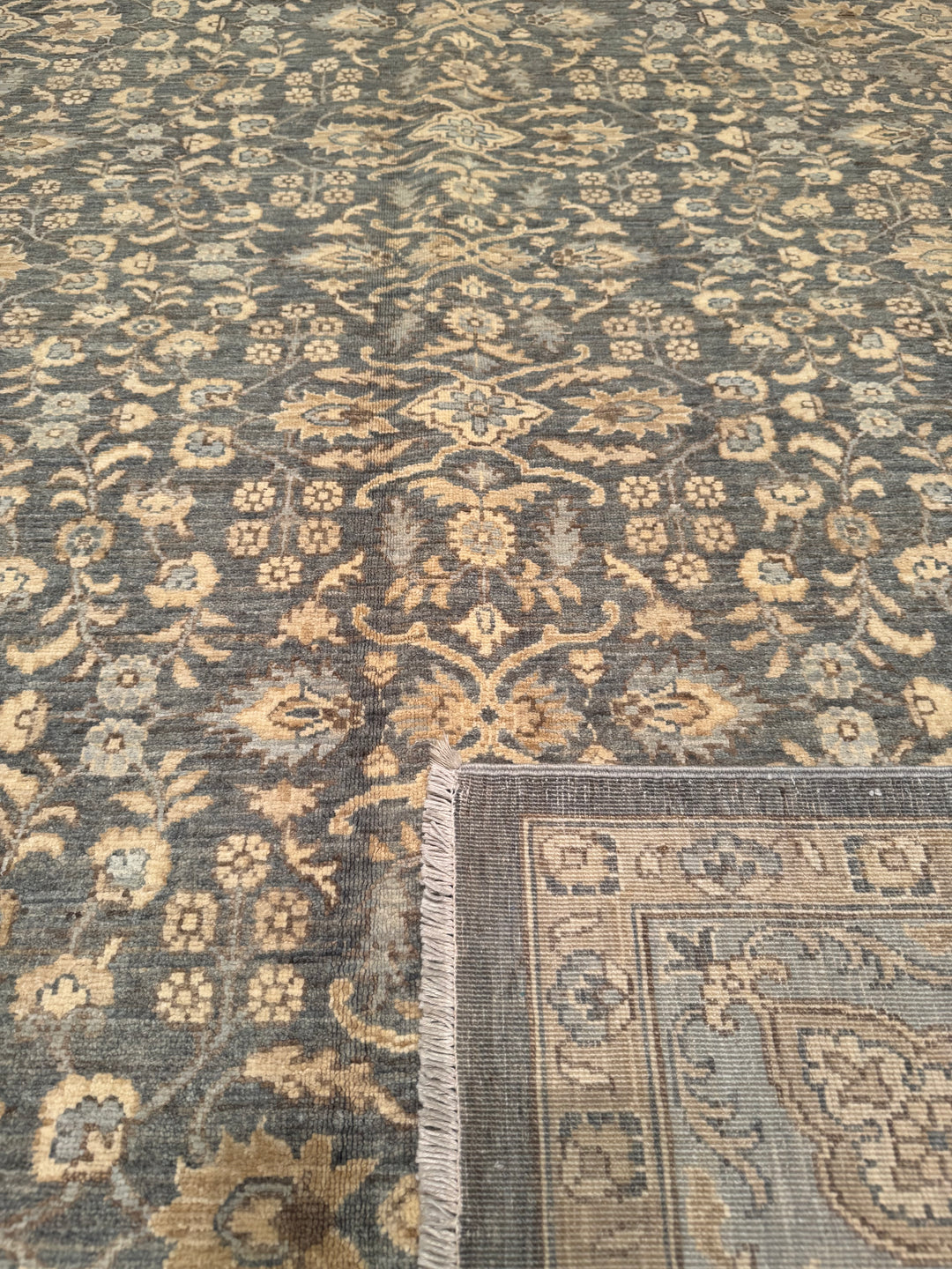 Uşak Original Hand Woven Gray Cream Vegetable Dyed Wool Carpet 212x308 6.53 Square Meters - 8x10 ft