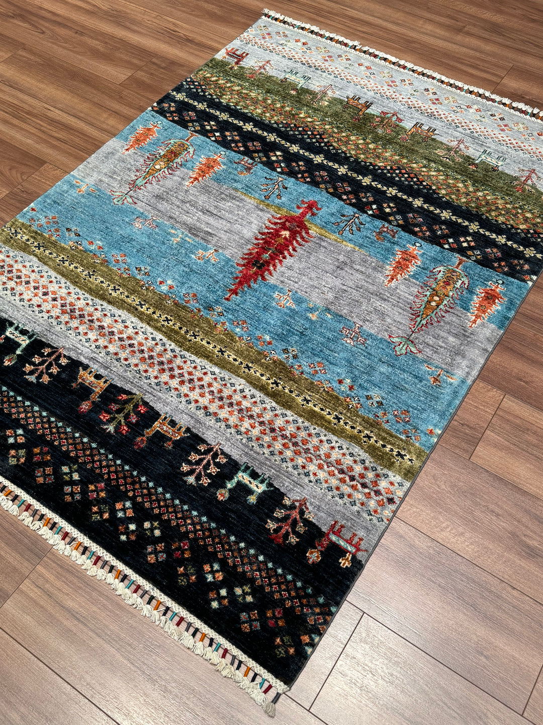 Khorjin Hayat Ağacı Orijinal El Dokuması Multi Kök Boya Yün Halı 121x166 2.01 Metrekare - 4x6 ft