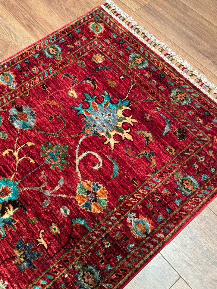 Sultani Binbirgece Yolluk Orijinal El Dokuması Kırmızı Kök Boya Yün Halı 0.81x238 1.93 Metrekare - 3x6 ft