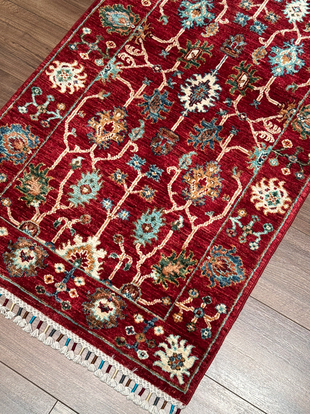 Sultani Binbirgece Yolluk Orijinal El Dokuması Kırmızı Kök Boya Yün Halı 0.73x235 1.72 Metrekare - 3x8 ft