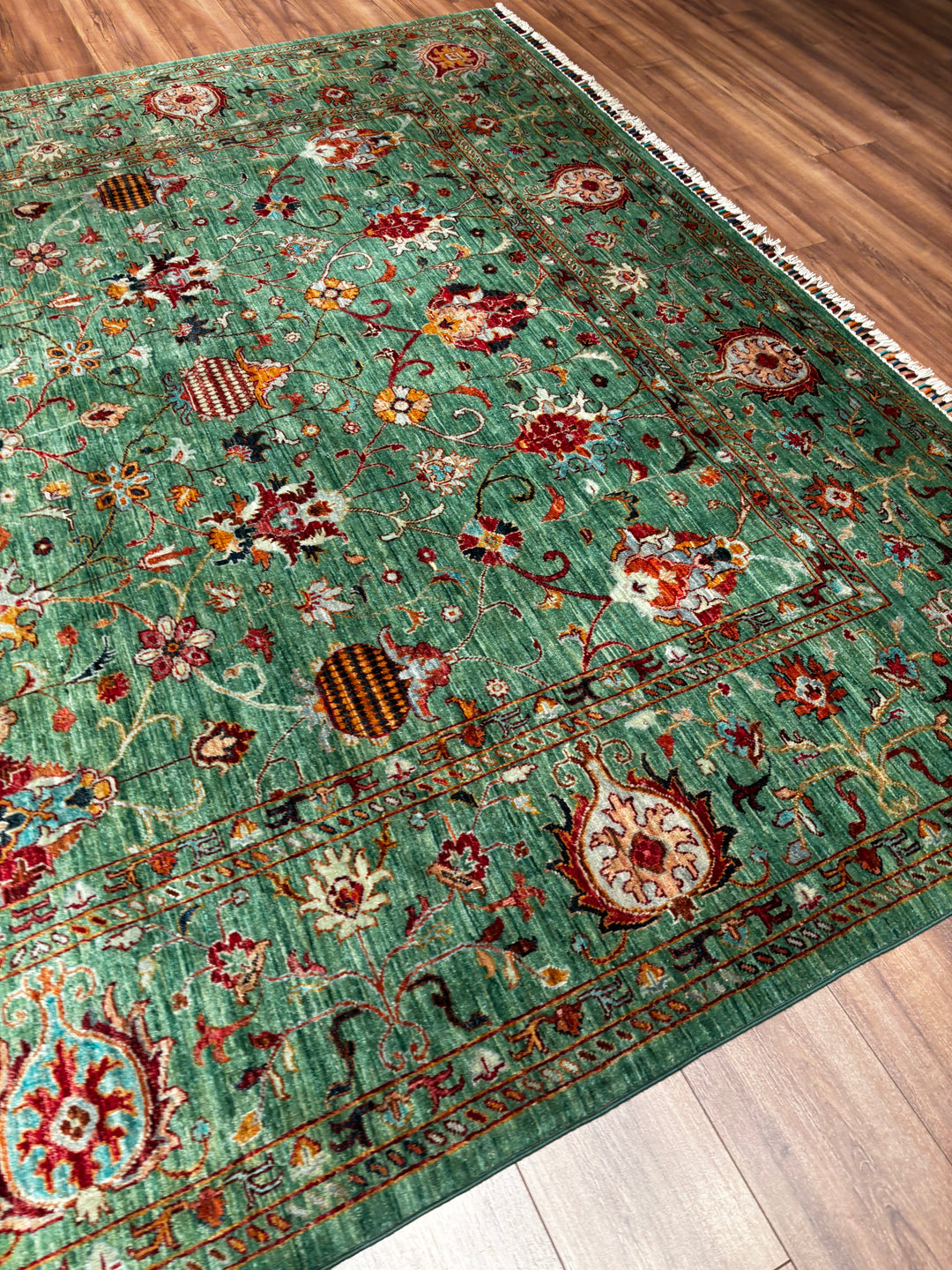 Sultani Binbirgece Orijinal El Dokuması Yeşil Kök Boya Yün Halı 249x312 7.77 Metrekare - 7x10 ft